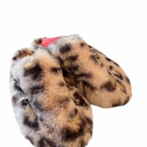Anthropologie Leopard Slippers Small Medium Leopard Print BRAND NEW
